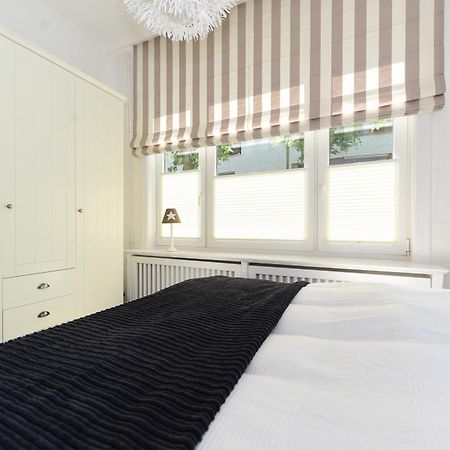 Haus Stoertebecker Apartment Wyk auf Föhr Екстериор снимка